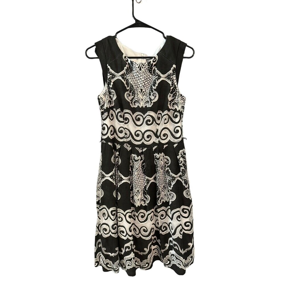 Rabbit Rabbit Rabbit Petite Sleeveless Black & White Fit & Flare Dress size 10 - Picture 2 of 8